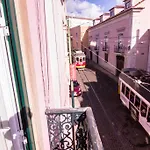 Alfama Patio Apartment *
