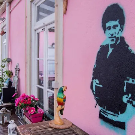 Alfama Patio Apartmán *