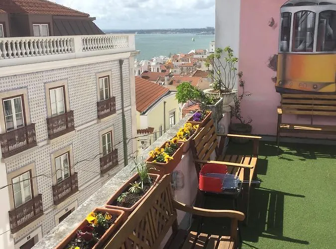 Alfama Patio * Lizbona